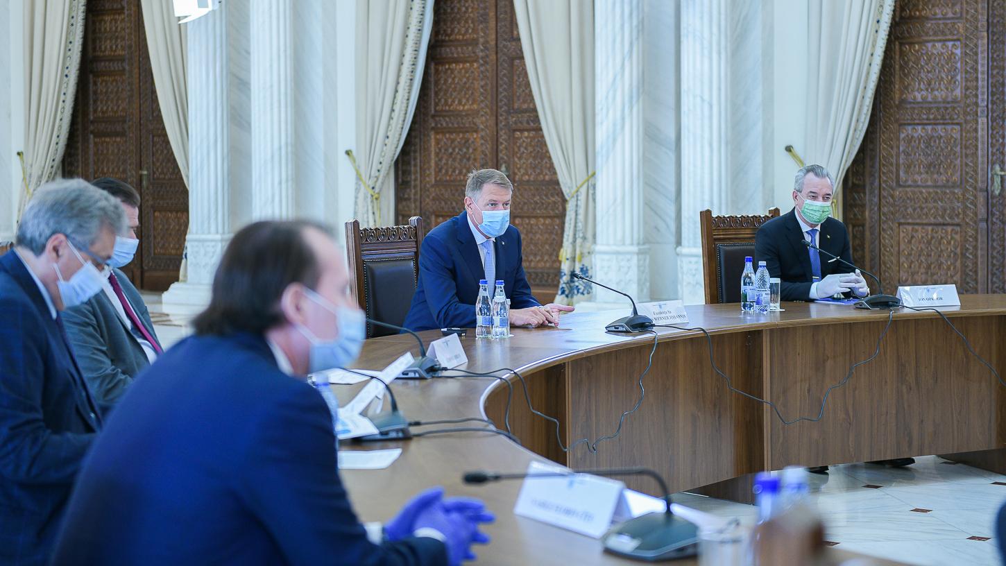 Klaus Iohannis la ședința de la Palatul Cotroceni