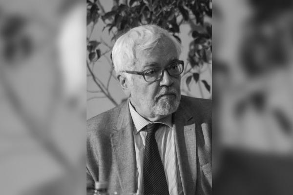 Prinţul Mihai Dimitrie Sturdza a murit. Familia a publicat necrologul fostului istoric şi diplomat