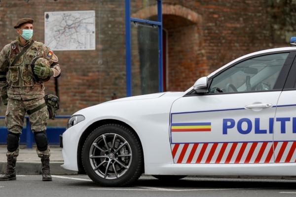 Locuitorii din Ţăndărei, păziţi cu armata ca să nu iasă din case