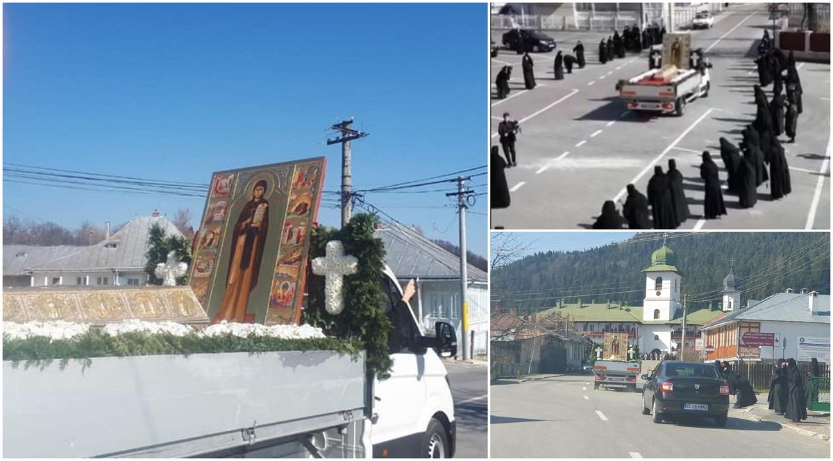 Racla cu Moaștele Sfintei Parascheva Racla cu Moaștele Sfintei Parascheva a fost scoasă din Iași și purtată în procesiune prin udețul Neamț