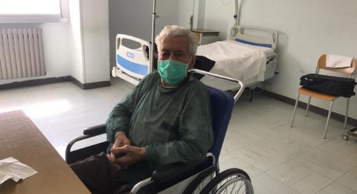 Bătrânul s-a ales cu vânătăi pe față și două coaste rupte