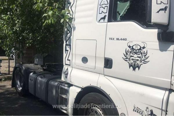 Valoarea autocamionului a fost estimată la 182.400 de lei