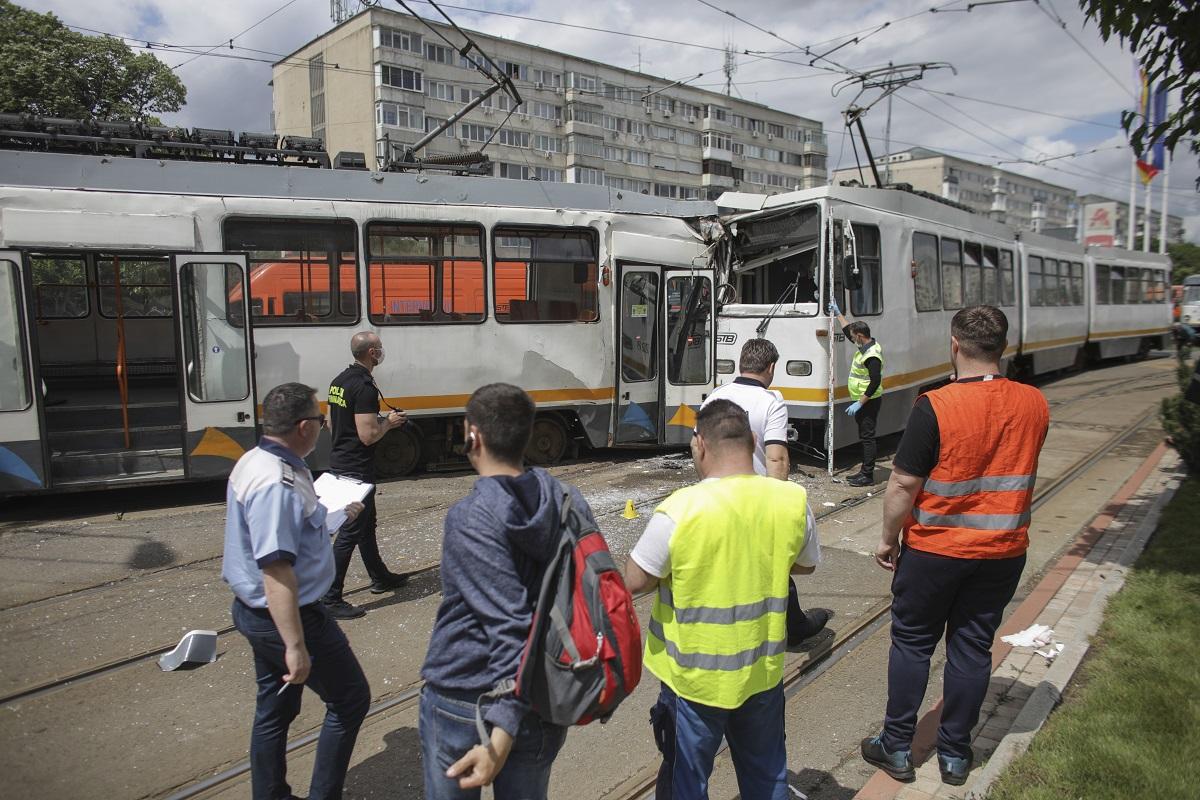 Două tramvaie s-au ciocnit în Capitală, pe Șoseaua Olteniței