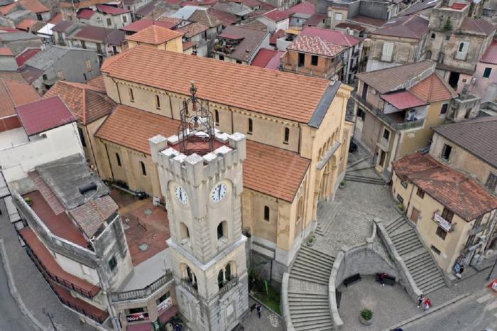 Oraș din Italia, cu zero cazuri de Covid, vinde case cu 1 euro. Oferta vine cu o condiție