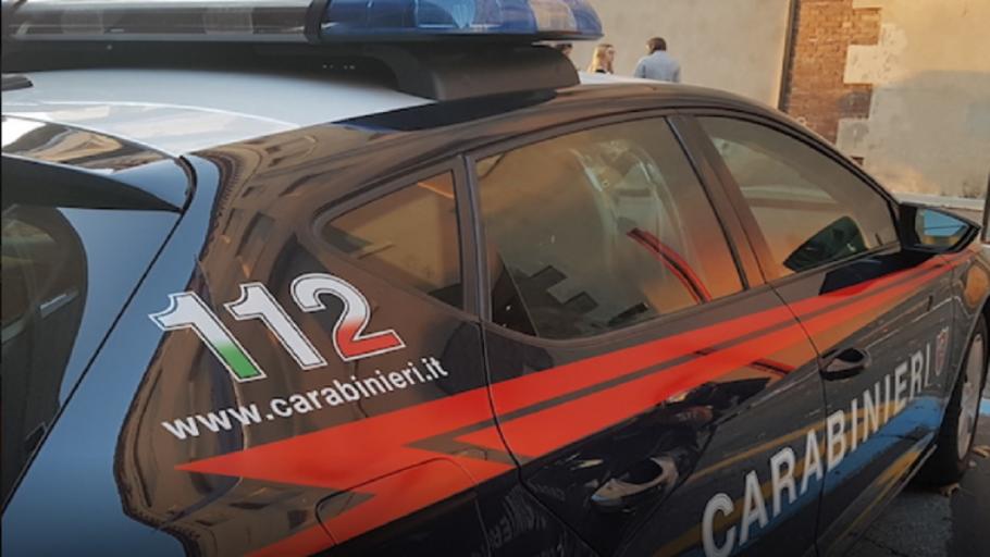 Român prins după ce a furat pantofi de 150 de euro dintr-un magazin din Genova Românul prins va fi cercetat în stare de libertate