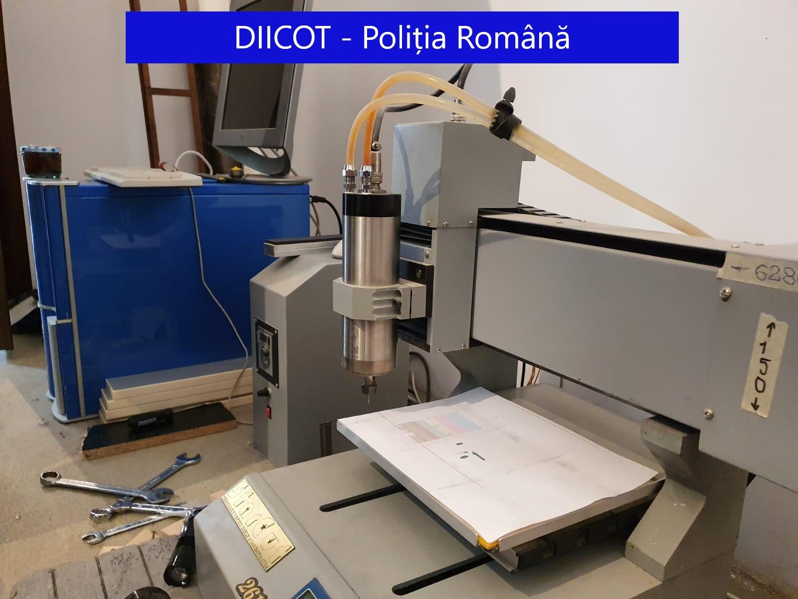 Perchezitii la cel mai mare falsificator de bancnote din plastic din lume