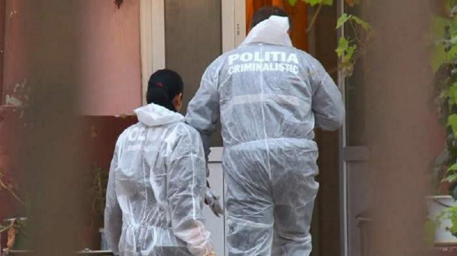 criminalisti cerceteaza la fata locului Femeia de 37 de a fost găsită moartă în casa fostului iubit