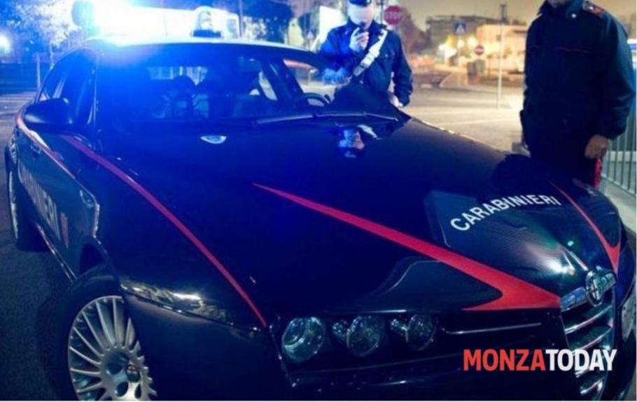 Român reținut în Italia după ce a sărit să-i bată pe carabinierii care încercau să-l legitimeze Românul este acuzat de comiterea mai multor infracțiuni