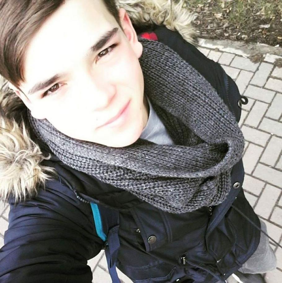 Gabriel avea 21 de ani și a murit înecat în Italia, sub ochii prietenilor Gabriel avea 21 de ani și a murit înecat în Italia, sub ochii prietenilor