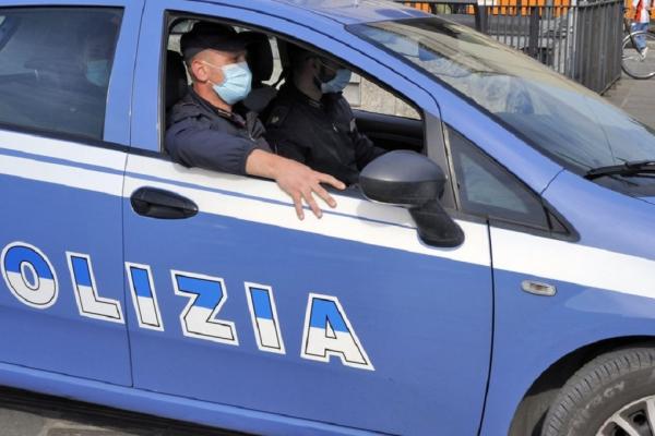 Românii înjunghiați sunt oameni ai străzii