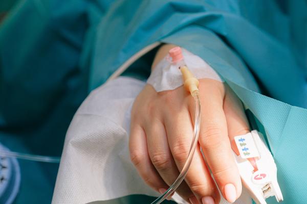 Adept al teroriei conspirației, ucis de coronavirus după ce a participat la o „petrecere Covid”