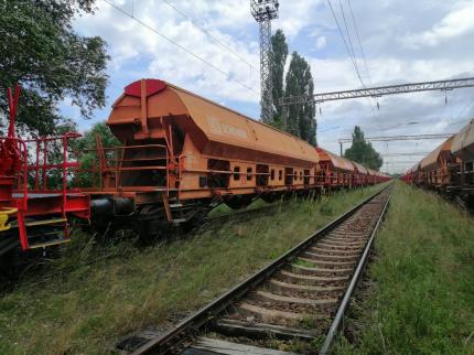 Un copil s-a ales cu arsuri pe 70% din corp, după ce s-a urcat pe un vagon de tren