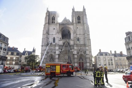 Incendiul de la Catedrala din Nantes ar fi fost premeditat