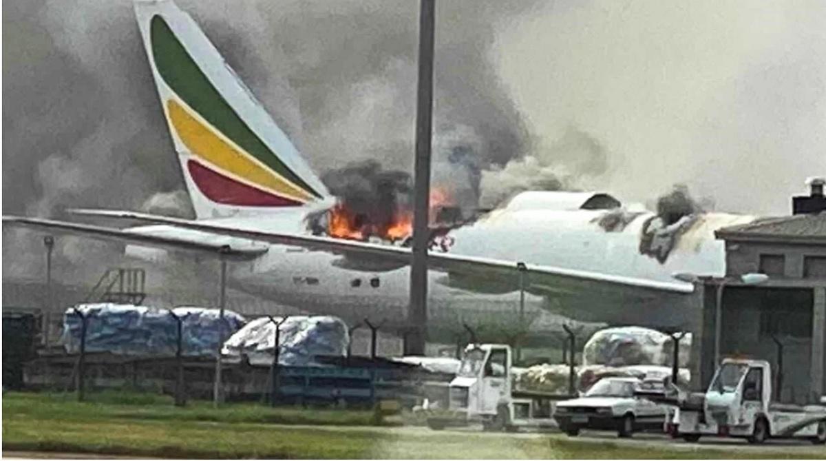 Un avion s-a făcut scrum pe un aeroport din China (Video) Avionul urma să ajungă cu marfă în America de Sud