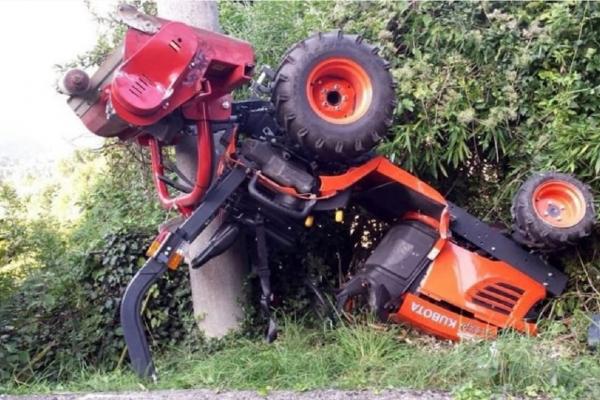 Muncitorul român implicat în accident are 53 de ani