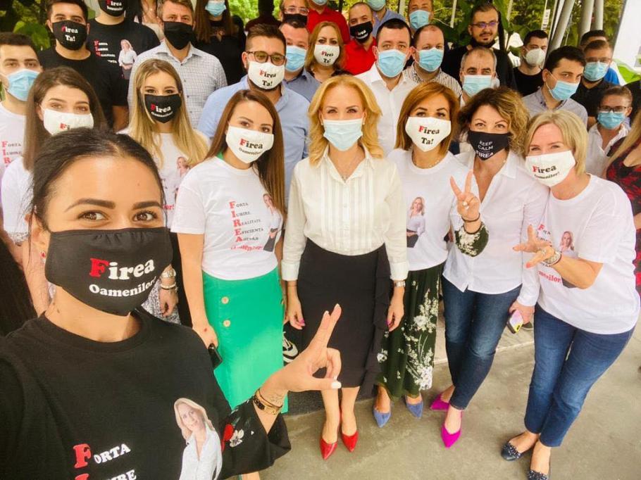 Gabriela Firea, candidat la Primaria Capitalei Gabriela Firea și-a depus candidatura pentru al doilea mandat de primar în București