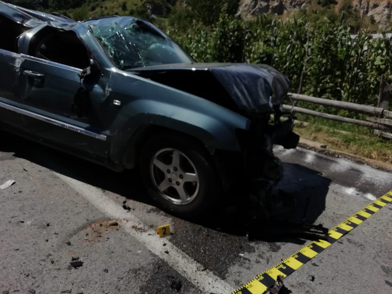 Trei mașini au fost distruse în accidentul din Sângeorz Băi