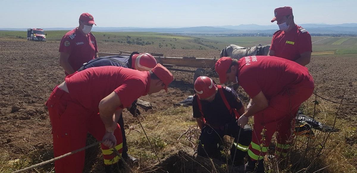 Căzut în fântână Pompierii l-au salvat