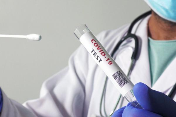 4.435 de români au murit de coronavirus până acum