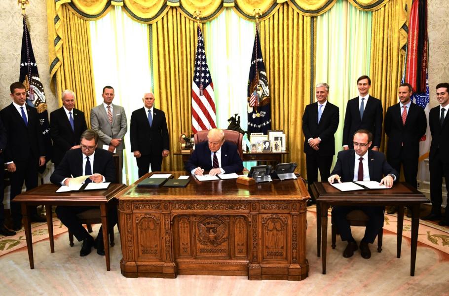 Donald Trump Donald Trump a anunțat un "angajament istoric" între Serbia și Kosovo