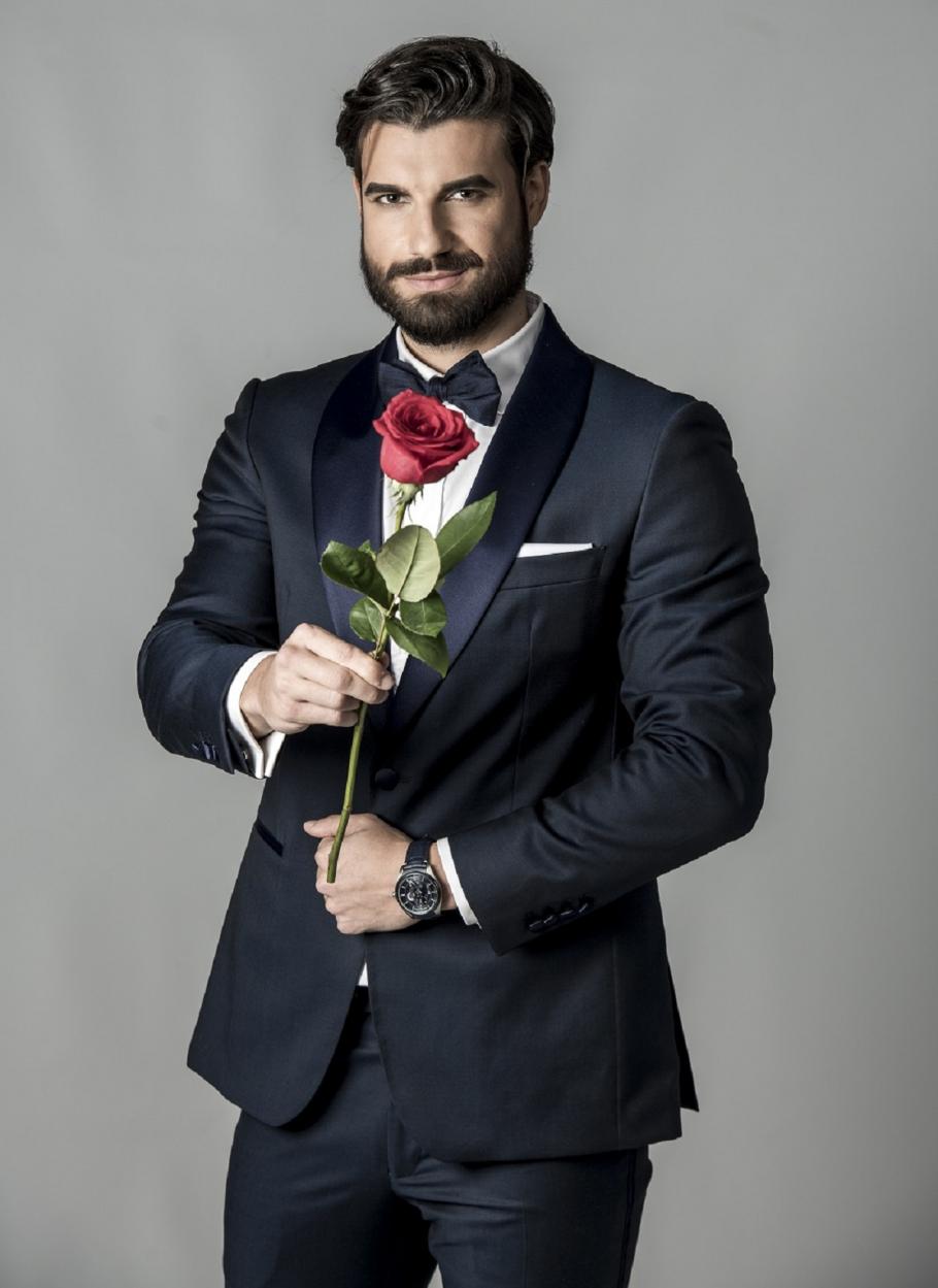 Andi Constantin este Burlacul Andi Constantin este Burlacul
