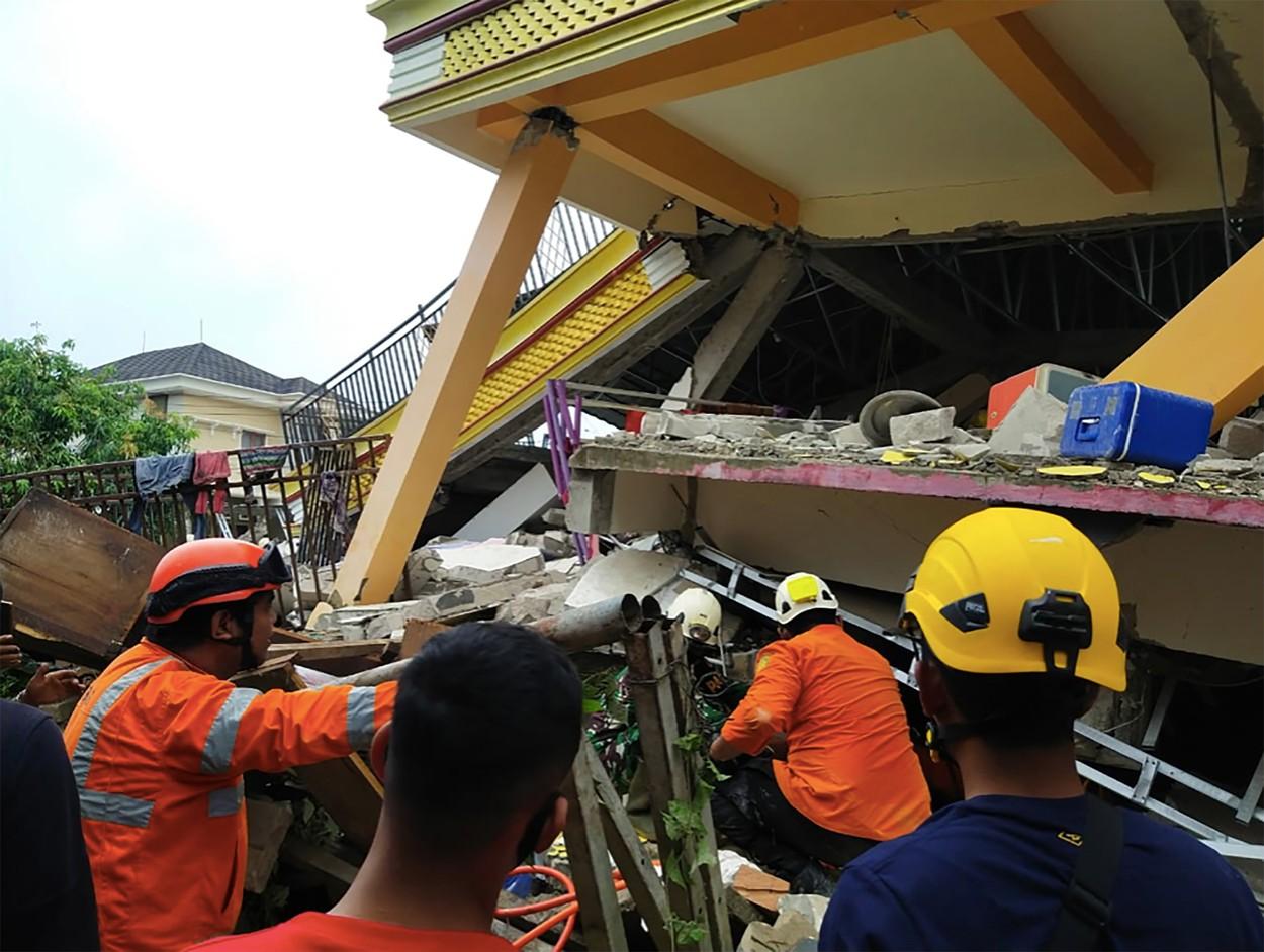 Cutremur devastator în Indonezia