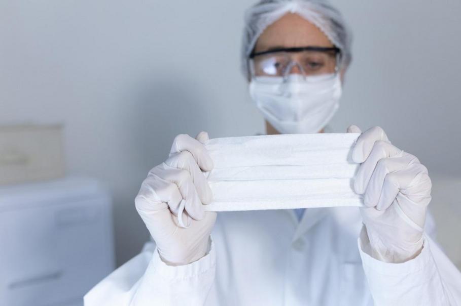 De ce trebuie să porţi mască şi după vaccinarea anti-Covid-19. Explicaţiile specialiştilor De ce trebuie să porţi mască şi după vaccinarea anti-Covid-19. Explicaţiile specialiştilor