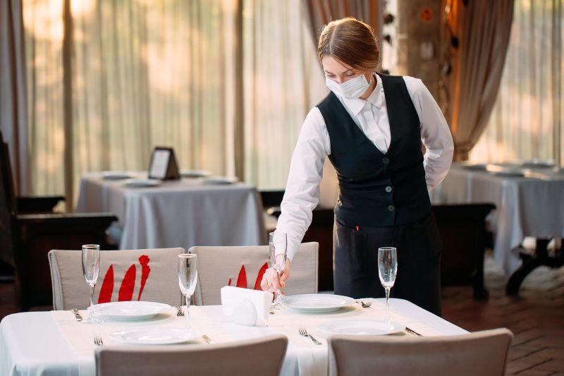 Restaurantele se pregătesc de redeschidere în Capitală De luni, în Bucureşti au fost relaxate restricţille
