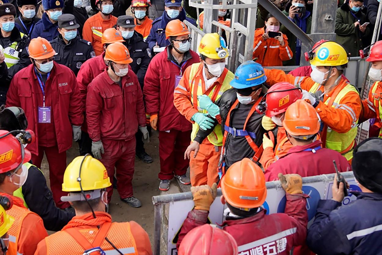 11 mineri au fost salvați dintr-o miă din China