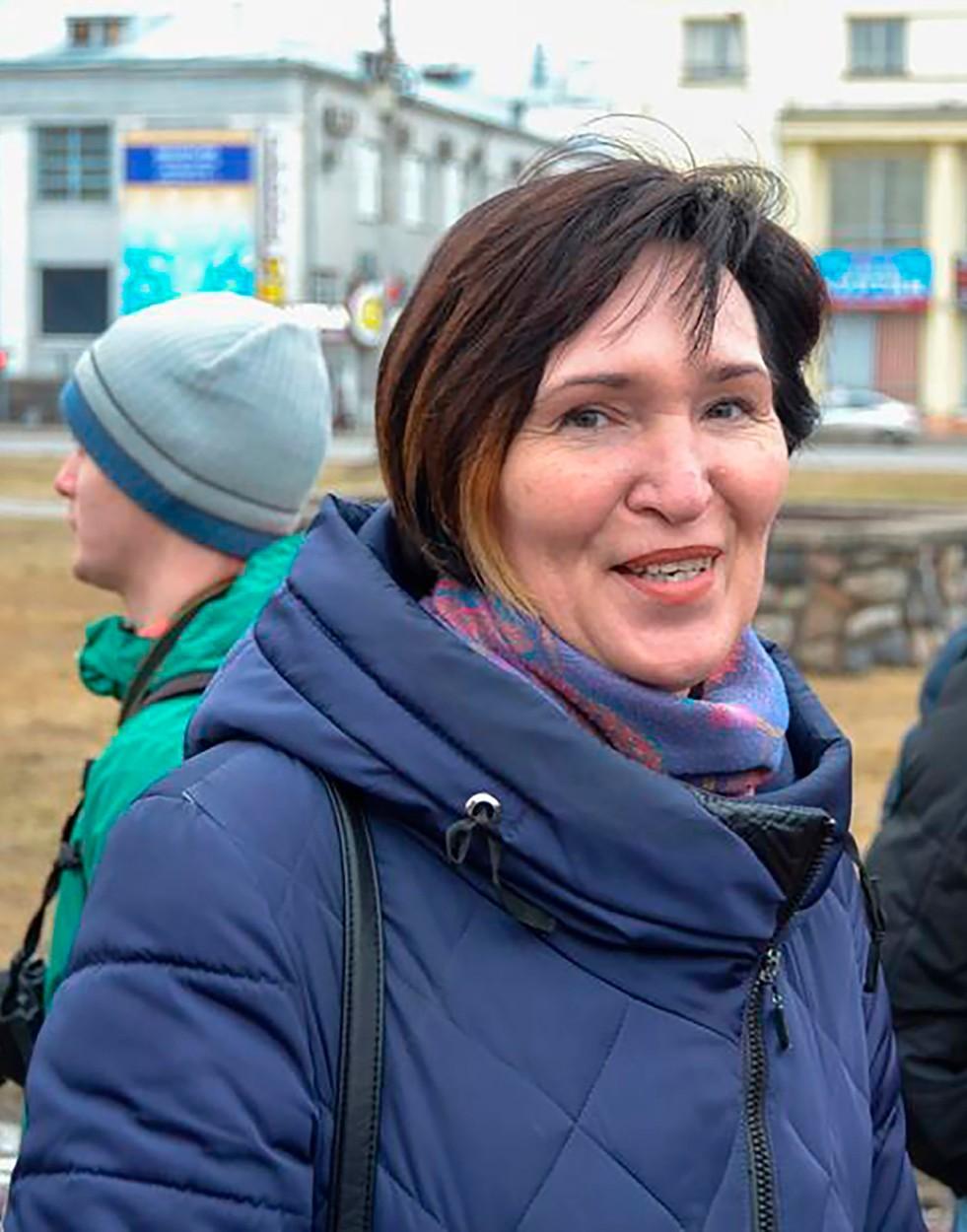 Yelena Kalinina este o activistă anti-Putin din Rusia