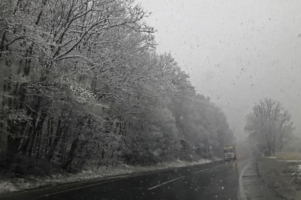 Ploi, lapoviţă şi polei în România