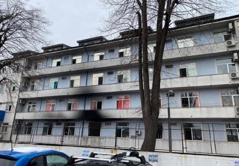 Aripă a Spitalului Matei Balş după incendiu