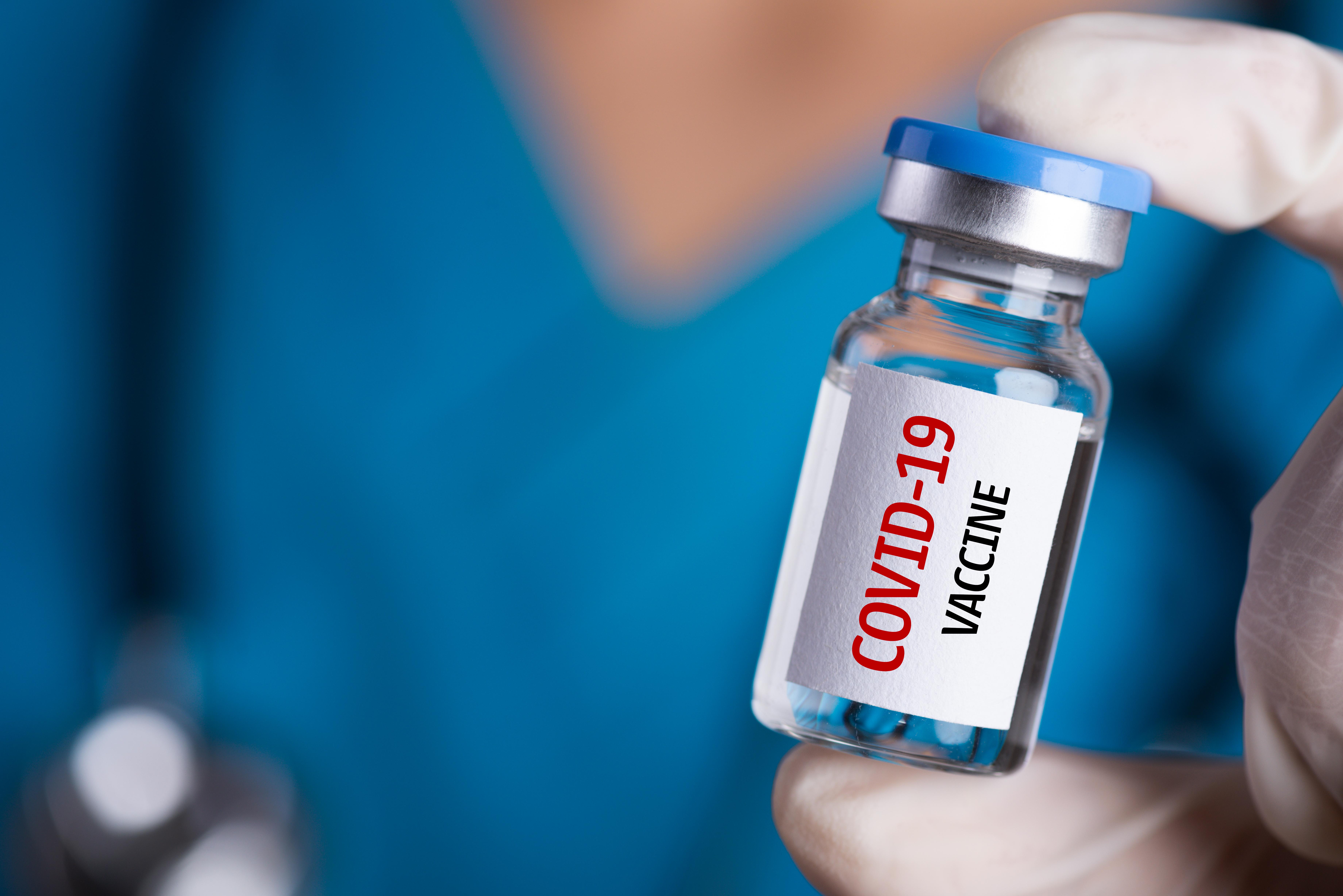 Vaccinarea anti-COVID pentru persoanele sub 65 de ani, amânată Vaccinarea anti-COVID pentru persoanele sub 65 de ani, amânată