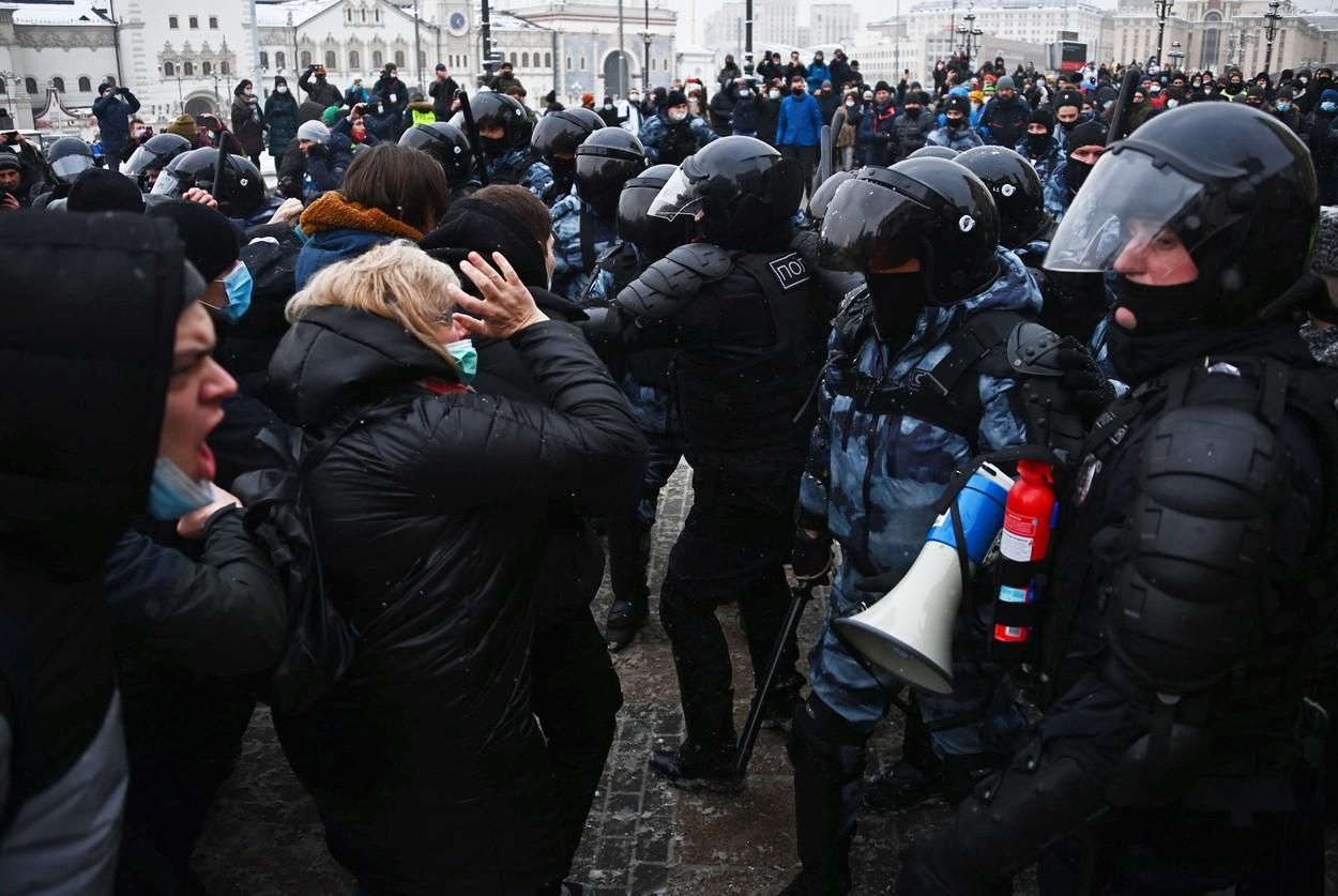 Proteste violente în Moscova