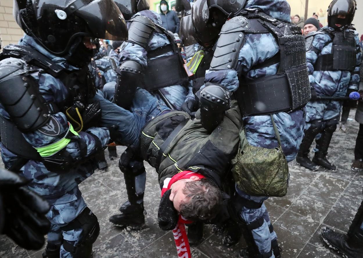 Proteste violente în Moscova