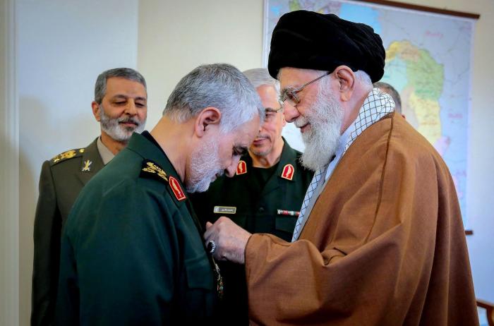 Generalul iranian Soleimani, pulverizat de rachetele americane. A mai rămas doar inelul pe care îl purta