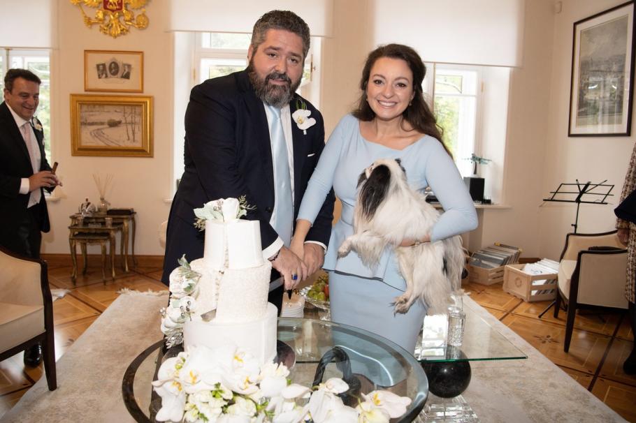 Rusia va găzdui prima nuntă regală după mai bine de 100 de ani. Un urmaș al Romanovilor se va căsători cu fiica unui diplomat italian Rusia va găzdui prima nuntă regală după mai bine de 100 de ani. Un urmaș al Romanovilor se va căsători cu fiica unui diplomat italian