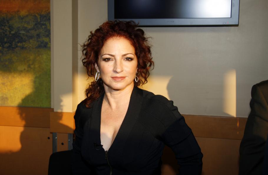 Cântăreaţa Gloria Estefan Cântăreaţa Gloria Estefan