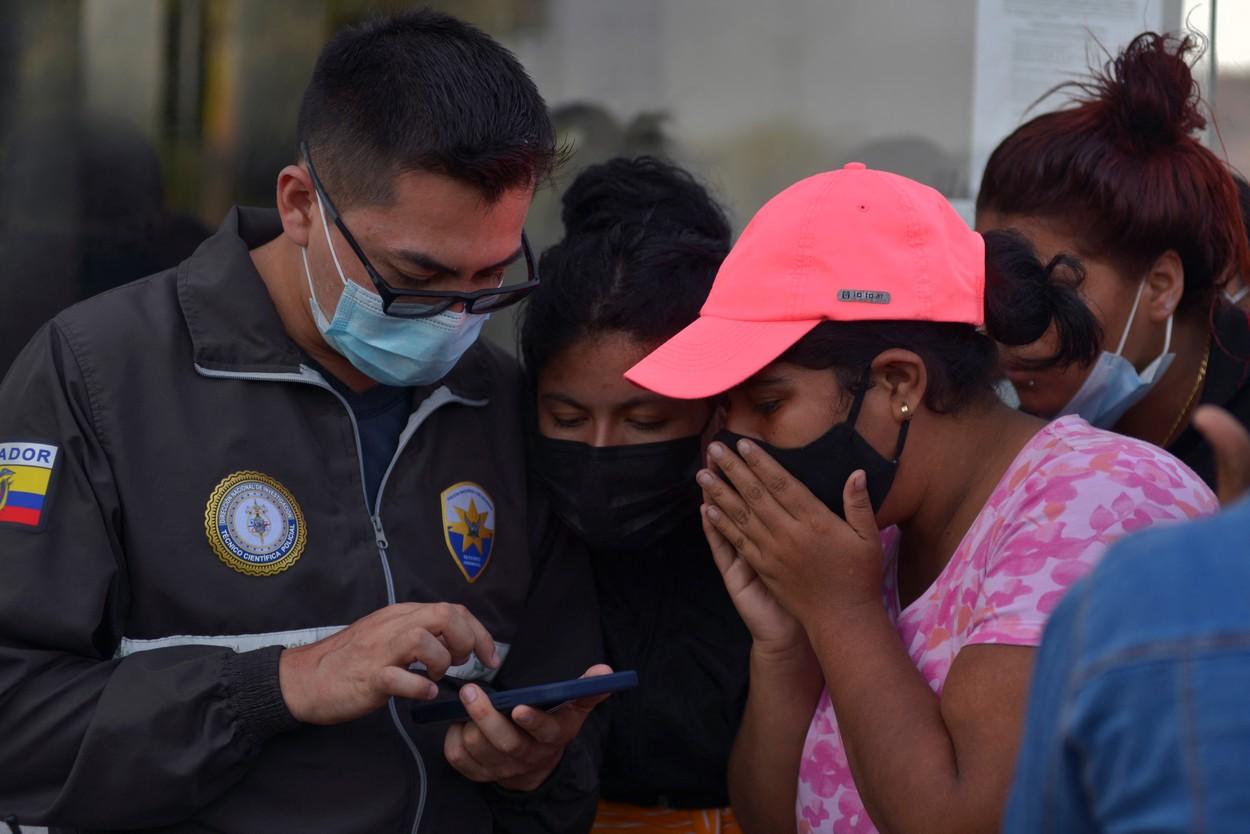 Familiile deţinuţilor vin la morgă pentru identiicarea cadavrelor