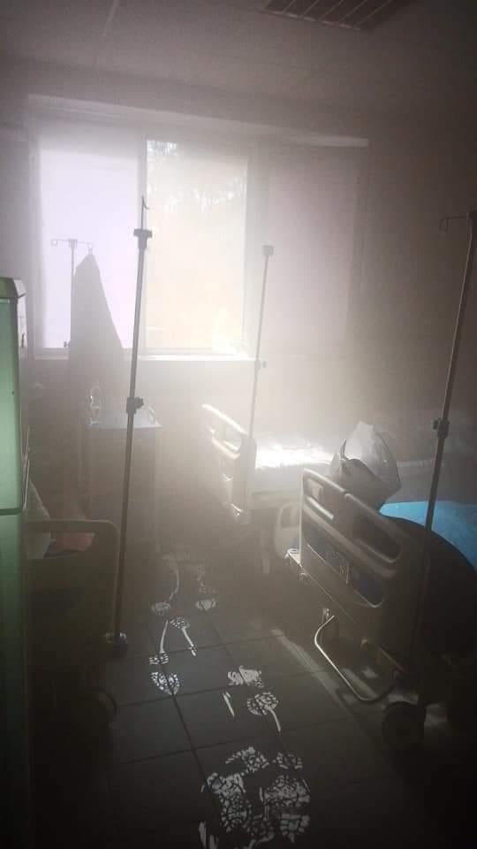 Primele imagini cu saloanele Spitalului din Constanţa, arse în urma incendiului