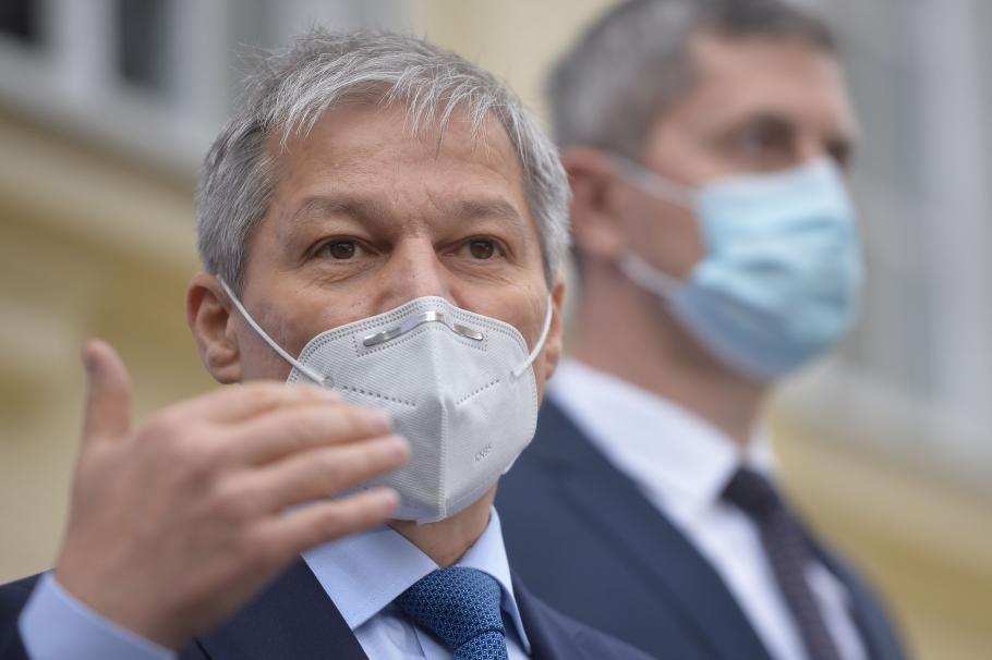 Dacian Cioloș, întâlnire cu liderii PNL, UDMR şi minorităţilor naţionale pentru formarea Guvernului Dacian Cioloș, întâlnire cu liderii PNL, UDMR şi minorităţilor naţionale pentru formarea Guvernului