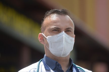 Medicul Adrian Marinescu: Luna octombrie va fi mai grea; o să începem uşor, uşor să scădem la nivel de cazuri de COVID