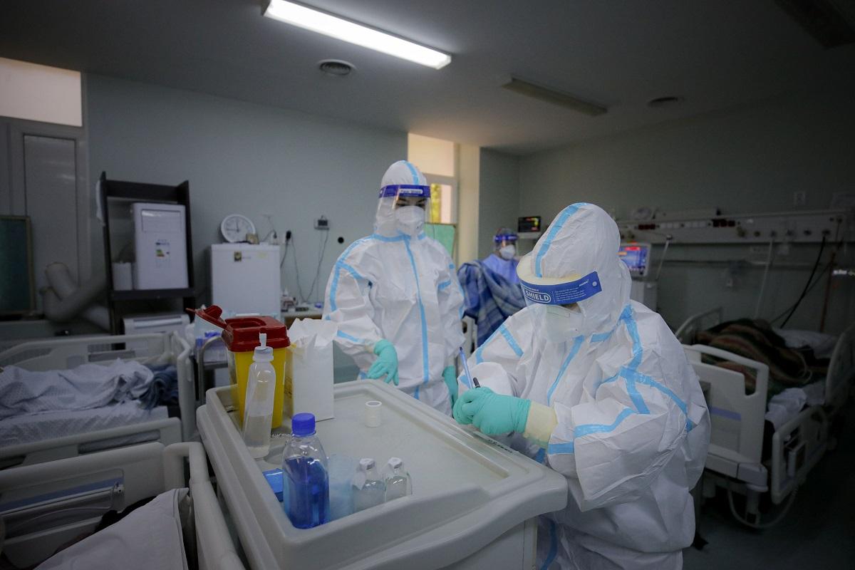Ungaria vine în ajutorul României și preia 50 de pacienţi COVID care au nevoie de terapie intensivă Ungaria vine în ajutorul României și preia 50 de pacienţi COVID care au nevoie de terapie intensivă