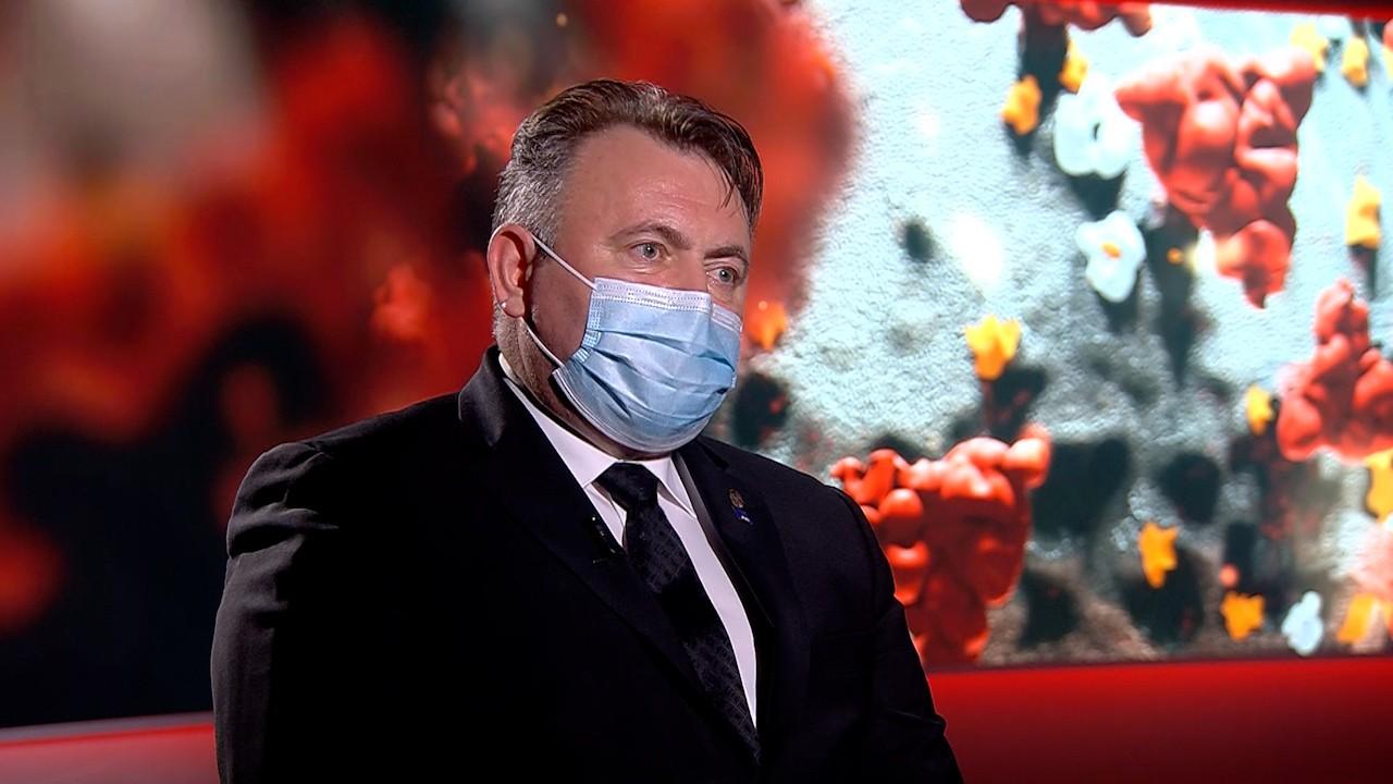 Nelu Tătaru spune că valul 4 nu e ultimul: "Urmează altul până vom fi imunizaţi 70%. Trebuie să decidem dacă terminăm pandemia aici sau aşteptăm valul 5" Nelu Tătaru spune că valul 4 nu e ultimul: "Urmează altul până vom fi imunizaţi 70%. Trebuie să decidem dacă terminăm pandemia aici sau aşteptăm valul 5"
