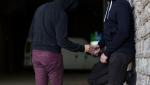 Un bărbat supărat că cel care îi vindea droguri a crescut preţul narcoticelor şi-a omorât dealerul şi apoi l-a îngropat într-o zonă împădurită, în Franţa