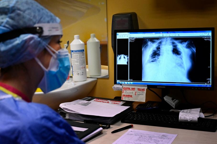Un copil de 13 ani și un tânăr de 29 de ani, ambii nevaccinați, pe lista deceselor de Covid-19 în ultimele 24 de ore Un copil de 13 ani și un tânăr de 29 de ani, ambii nevaccinați, pe lista deceselor de Covid-19 în ultimele 24 de ore