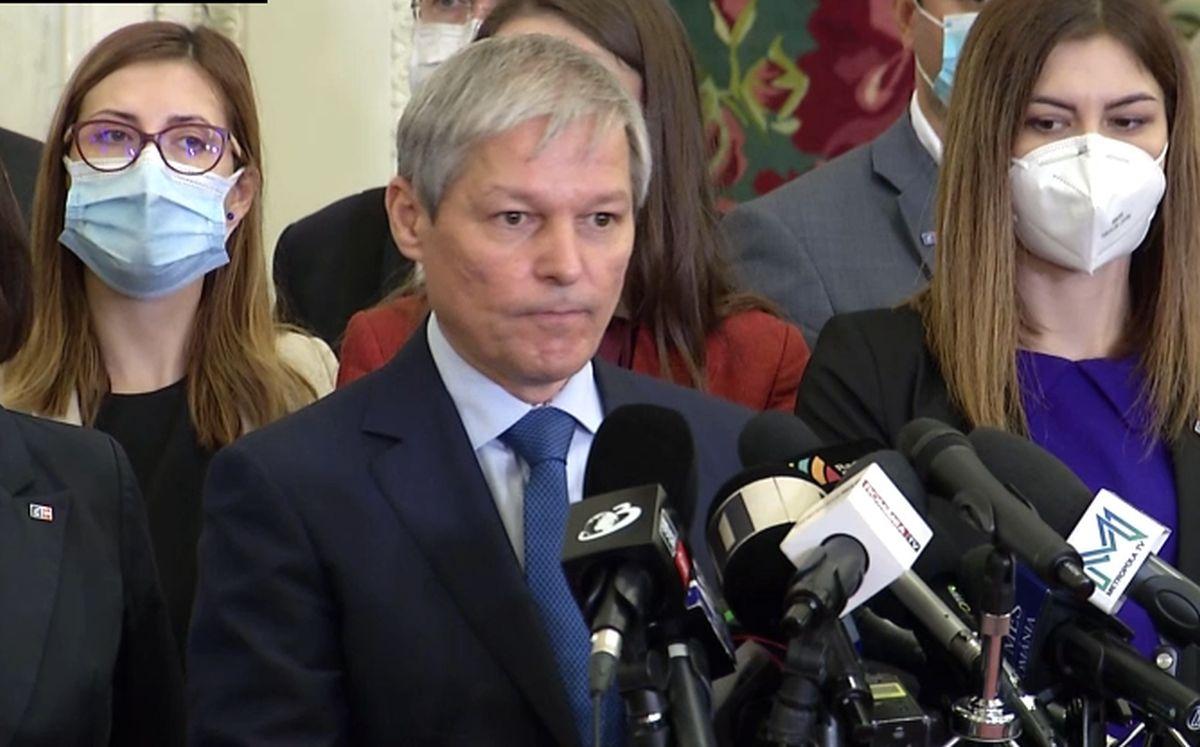 Reacţia lui Dacian Cioloş, după votul din Parlament: Mingea se întoarce în terenul domnului preşedinte