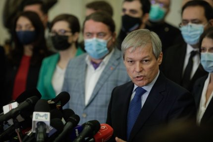 Ce urmează după respingerea Guvernului Cioloş. PSD vrea un guvern de experţi