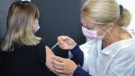 Maratonul vaccinării, în 6 centre din Bucureşti: program non-stop de vineri până luni. Sunt disponibile toate tipurile de vaccin anti-COVID