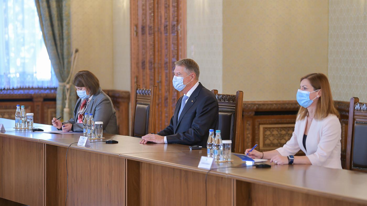 Klaus Iohannis a început consultările la Palatul Cotroceni pentru desemnarea unui nou premier